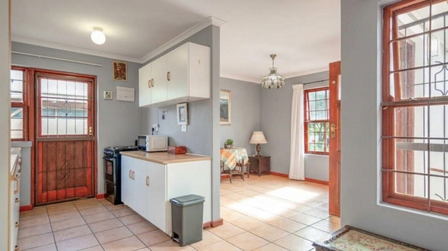 3 Bedroom Property for Sale in Milkwood Park Western Cape